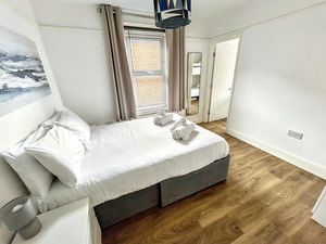 Photo 33- click for photo gallery